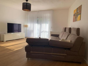 Helle freundliche Wohnung mit Terrasse, 80m2